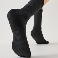 Chaussettes de sport pour hommes, personnalisables avec logo, vente en gros, chaussettes de course, chaussettes de basket-ball, chaussettes antibactériennes, avec coussinets absorbants d'humidité