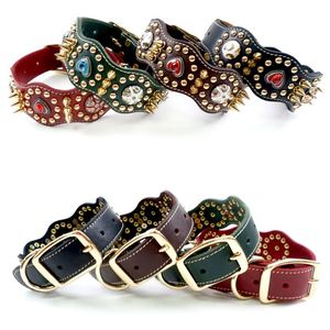 Collier de luxe anti-morsure pour chien, clouté et à pointes, avec boucle en laiton fantaisie, en cuir véritable, rivets et strass de créateur - Product Image 1