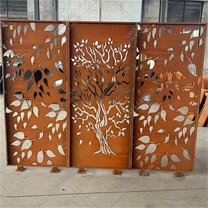 Écran métallique de jardin en acier corten découpé au laser en forme de chêne vintage moderne - Product Image 1