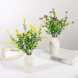 Flores Artificiales de Eucalipto y Camelia de 7 Ramas y 35 Mallas, de Plástico, de Alta Simulación, Accesorios para Fotografía - Product Image 1