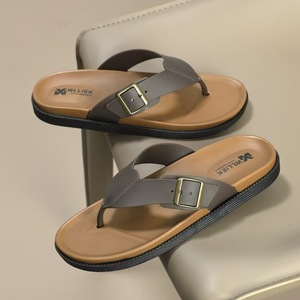 Nouvelles sandales plates de luxe confortables pour hommes, style tongs ouvertes, idéales pour l'extérieur, la plage et l'été, à enfiler, tendance et abordables. - Product Image 4