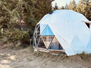 Dôme en verre pvc 1/3 de haute qualité pour l'hiver canadien - Product Image 3