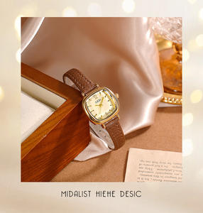 Elegante Reloj Rojo para Mujer, Reloj de Cuarzo Minimalista de Lujo para Estudiantes - Product Image 5