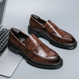 Mocassins pour hommes à imprimé croco, <span class=keywords><strong>chaussures</strong></span> habillées décontractées à semelle épaisse et confortables pour le bureau et le quotidien - Product Image 1