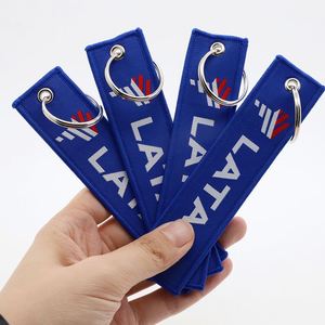Porte-clés personnalisé avec logo d'aviation pour la promotion de la marque et les souvenirs aéronautiques - Product Image 1