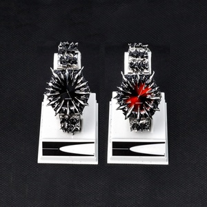 Reloj de Acero Inoxidable Personalizado para Hombre, Estética Oscura, Estilo Atrevido, Moda Subterránea, Moda Metálica, Reloj de Alta Gama - Product Image 5