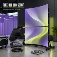 Flexibles LED-Wandpanel P2.5 Faltbarer Weicher LED-Bildschirm 4K Auflösung 1200cd Helligkeit Bodenständer-Montage für Innenausstellungen
