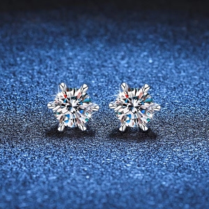 Boucles d'oreilles en argent 925 D-colored Mosang Cross Border, motif fleur <span class=keywords><strong>de</strong></span> prunier à six griffes, pour mariage en Europe et en Amérique - Product Image 3