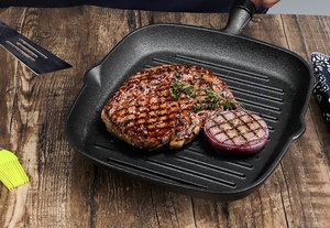 Flat Bottom 22cm Square Shape Roasting Bbq <strong>Grill</strong> Skillet Cast Iron Beef Steak <strong>Frying</strong> <strong>Pan</strong> With Wooden Handle - Product Image 5