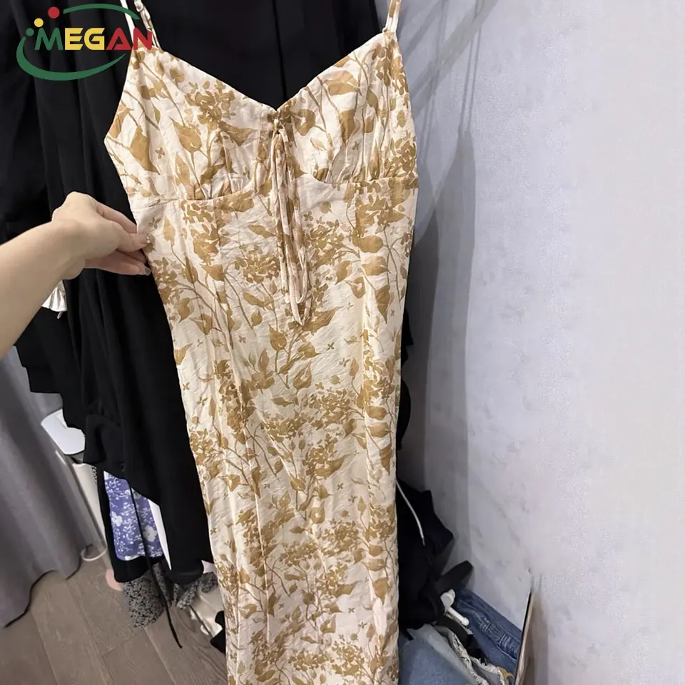 Megan Wholesaler Hot Selling Female Thrift Used Clothes Sexy Ladies Bales Used Dresses