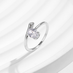 S925 <b>Silver</b> Classic Engagement <b>emerald</b> cut diamond <b>Ring</b> Round Brilliant Cut Diamond Prong Setting Women's Jewelry - Product Image 4