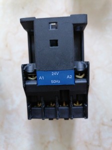 ตัวควบคุมการเขียนโปรแกรม Ac24v <span class=keywords><strong>B5n</strong></span> Lc1d0601ใหม่1ชิ้นต้นฉบับใหม่ - Product Image 2