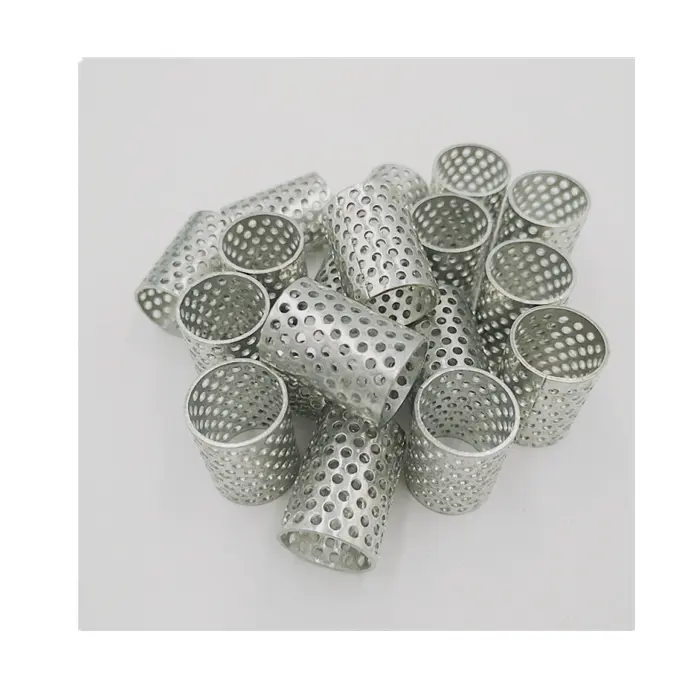Separation Perforated Metal Mesh Straight Tubes / Stainless Steel Pipes for Filtration / Round Hole Mesh Filter Cylinder