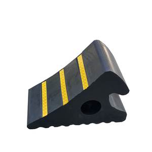 Zwaar Uitgevoerd Zwart Veiligheidsvoertuig Zwart En Geel Rubberen Vrachtwagen Wiel Chock Auto <span class=keywords><strong>Stopper</strong></span> Voor Parkeren En Laden Verkoop - Product Image 5