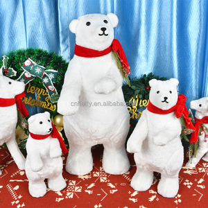 Figurine en peluche Ours polaire de Noël, faite à la main, écologique, ornement de table, décoration pour fêtes de fin d'année et centres commerciaux - Product Image 3