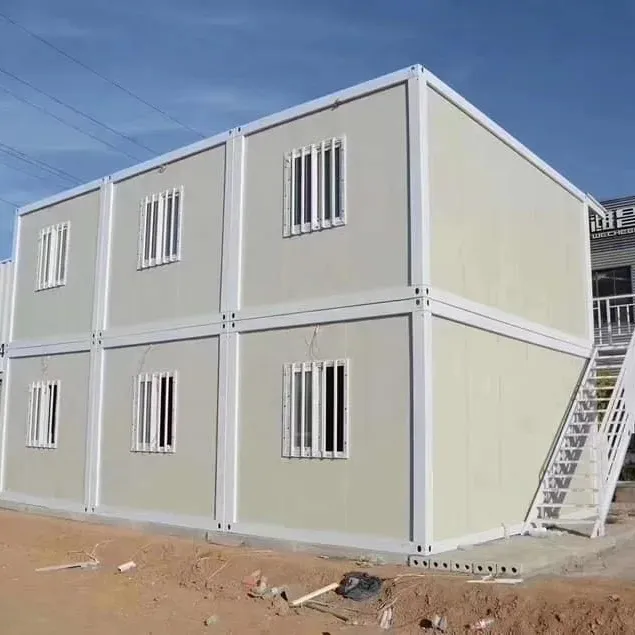 Casa contenedor de panel sándwich plegable en sitio de construcción