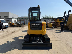 รถขุดขนาดเล็ก ยี่ห้อดัง รุ่น 9035F ปี 2026 น้ำหนัก 3.8 ตัน แบบ Zero Tail Swing ระบบไฮดรอลิก ประสิทธิภาพสูง เหมาะสำหรับงานในเมือง - Product Image 4