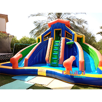 Toboggan aquatique gonflable commercial avec pistolet à eau, toboggan aquatique gonflable à 3 voies avec piscine à jets pour fête d'été en plein air