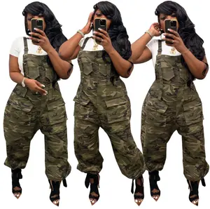 נשים בוטיק בגדים 2023Streetwear CamoJumpsuits גבירותיי מטען Camo נשים של מכנסיים מכנסיים רופפים הסוואה מכנסיים עם רצועות