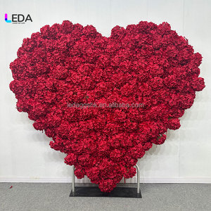 ซุ้มดอกไฮเดรนเยียสีแดงรูปหัวใจทำมือ LEDA ฉากหลังงานแต่งงานกลางแจ้งแบบนุ่มนวลสำหรับขอแต่งงาน วันวาเลนไทน์ ดอกไม้ประดิษฐ์ - Product Image 1