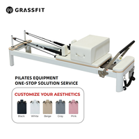 Machine de Pilates Reformer Grass Fit HealtTraining, lit de fitness en alliage d'aluminium blanc, barre de pied multifonctionnelle, Reformer Pilates coulissant