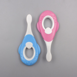 Cepillo de dientes personalizado con diseño de pingüino para bebés y niños pequeños con cerdas ultrafinas de nanotecnología, cepillo manual seguro. - Product Image 1