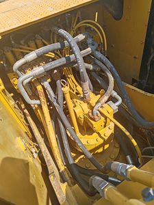รถขุดตีนตะขาบ CAT 320C มือสอง ขนาด 20 ตัน เครื่องขุดไฮดรอลิกสำหรับงานก่อสร้าง - Product Image 6