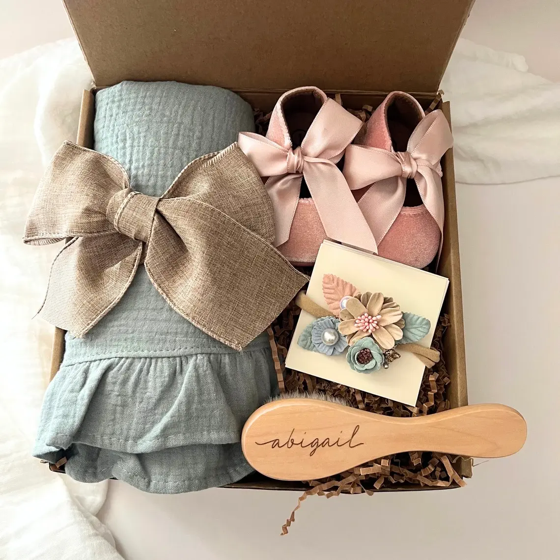 Coffret cadeau pour bébé, ensemble cadeau pour nouveau-né brosse pour bébé,