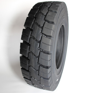 3-Stufige Premium-Qualität Vollgummireifen für Gabelstapler, Vollgummiräder 700-12, 650-10, 18x7-8, Alle Größen Verfügbar - Product Image 1