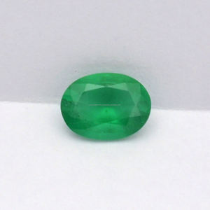 Distribuidor al por mayor Premim Quality 0,97 Ctw Zambian Green Emerald 8X6MM Oval Cut Piedra preciosa suelta natural para la fabricación de joyas - Product Image 3