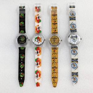 Montre de sport transparente avec Logo personnalisé, Montage africain, en plastique, avec visage et bracelet personnalisés, Design à impression unique - Product Image 4