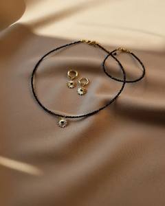 Collana Choker Artigianale con Ciondolo Occhio di Allah Dorato, Eleganti Perle di Cristallo, Gioielli Delicati da Dea Invernale, Non si Ossida - Product Image 2