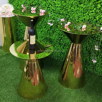 Meistverkaufter Neuzugang Luxuriöser Moderner Einfacher Hochzeits-Dekorations-Blumenkuchenständer Tisch aus Edelstahl Gold mit Glas-/MDF-Oberfläche