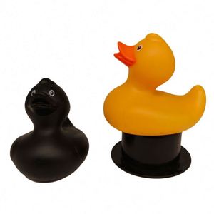 Vente en gros de jouets de bain pour bébés, canard noir géant en caoutchouc souple de 3 pouces, avec son, couleur unie, pour jouer dans l'eau - Product Image 3