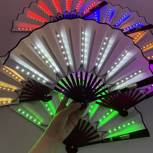 Ventilateur pliable à LED lumineux, couleurs changeantes vert rose bleu violet, pour fêtes, événements, spectacles - Product Image 2