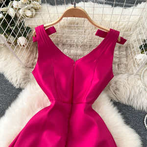 Neu Eingetroffen Modische Trendige Kleider mit Schleife, Strass und V-Ausschnitt für Damen Elegante Sommerliche Freizeitkleider - Product Image 5