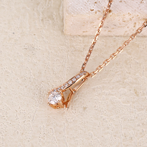 Venta al por mayor 18K oro rosa sólido Real calidad superior diamante Natural diseño Irregular colgantes bonito regalo para novia para cumpleaños - Product Image 6