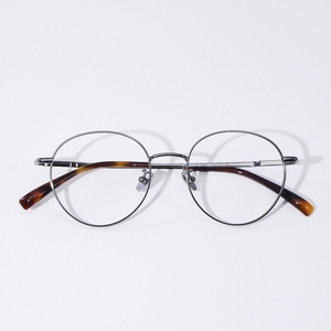 Montures de lunettes en titane avec lettre personnalisée Lunettes de prescription rondes unisexes avec <span class=keywords><strong>petit</strong></span> numéro de hauteur de boîte - Product Image 2