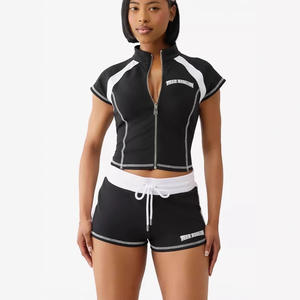 Completo Estivo da Donna 2026: Top con Zip a Maniche Corte e Pantaloncini Sportivi, Set Due Pezzi - Product Image 5