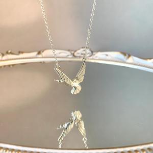 Collier en argent pur S925 avec pendentif en jade d'eau bleue naturel, motif haricot des quatre saisons, pour jeunes, petit cadeau porte-bonheur, matériau dangereux - Product Image 1