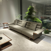 Ensemble de canapés en cuir de salon en noyer nord-américain de luxe haut de gamme Éponge rembourrée au design pop classique et original