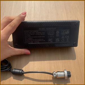 Adaptateur AC/DC 24V 7.5A 180W avec certifications de sécurité multinationales pour les appareils de stockage d'énergie - Product Image 2