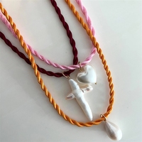 Collar con Colgante de Corazón y Cruz de Estilo Vintage 2025, con Perla de Agua Dulce, Joyería para Mujer, Regalo