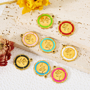 จี้รูปดอกกุหลาบสแตนเลสชุบเคลือบ สำหรับทำสร้อยคอ สร้อยข้อมือ DIY - Product Image 1