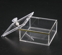 Boîte en acrylique transparent avec bord doré Mini boîte de support de dessert de bonbons Conteneur de stockage de décoration de maison de poupée transparent