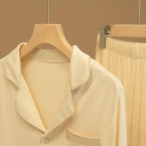 Herstellerdefinierte Loungewear Pyjamas für Damen, PJ-Set, Geknöpfter Weicher Schlafanzug aus Bio-Baumwolle, Bambus und Modal, Schlafanzug-Set für Damen - Product Image 4