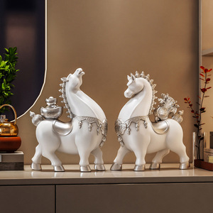 Adorno de Caballo con Acabado Brillante en Resina, Decoración para Sala de Estar, Mueble para TV, Vinoteca, Regalo - Product Image 2