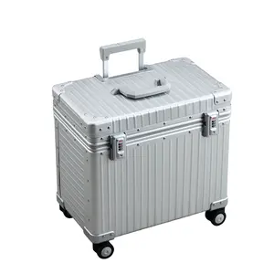2024 nuova valigia di volo in lega di alluminio argento per proteggere gli accessori della fotocamera digitale