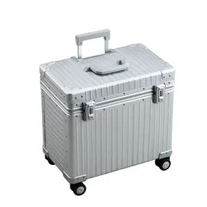 2024 neuer silberner Hardcase-Flug koffer aus Aluminium legierung zum Schutz von Zubehör für Digital kameras