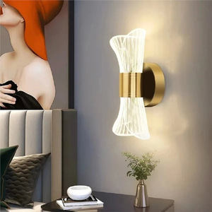 Lámpara de Pared Acrílica Moderna Nórdica de Lujo Simple para Dormitorio, Lámpara de Pared LED de Luz Blanca Cálida para Decoración Interior de Sala de Estar - Product Image 4